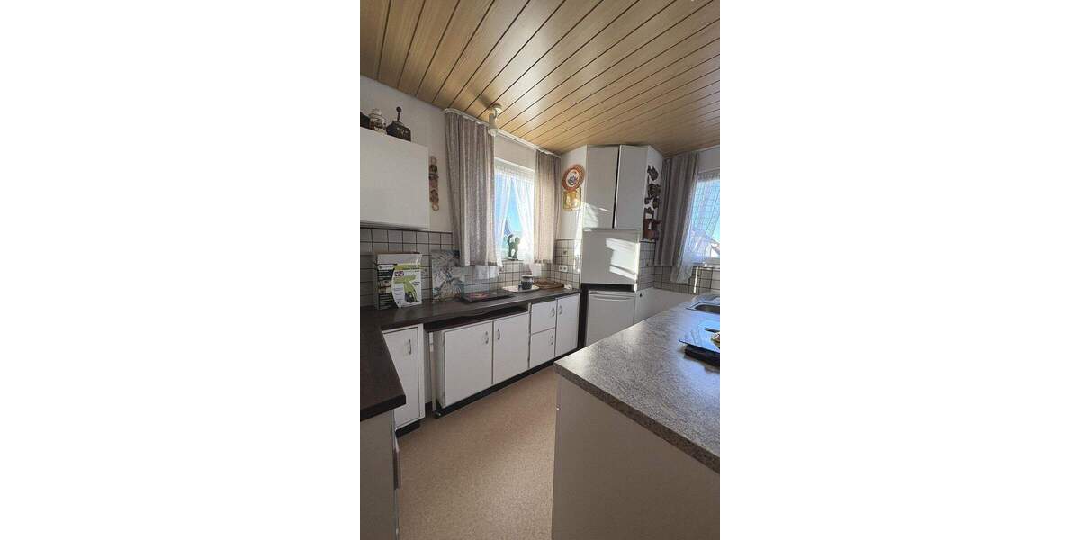 Zweifamilienhaus mit Terrasse, Garten und Garage 7 zimmer