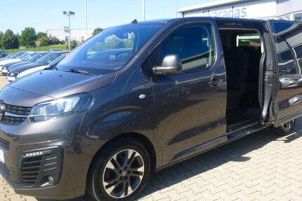Opel Zafira Life 121.927 km 25.750 &euro; Bayreuth 95448