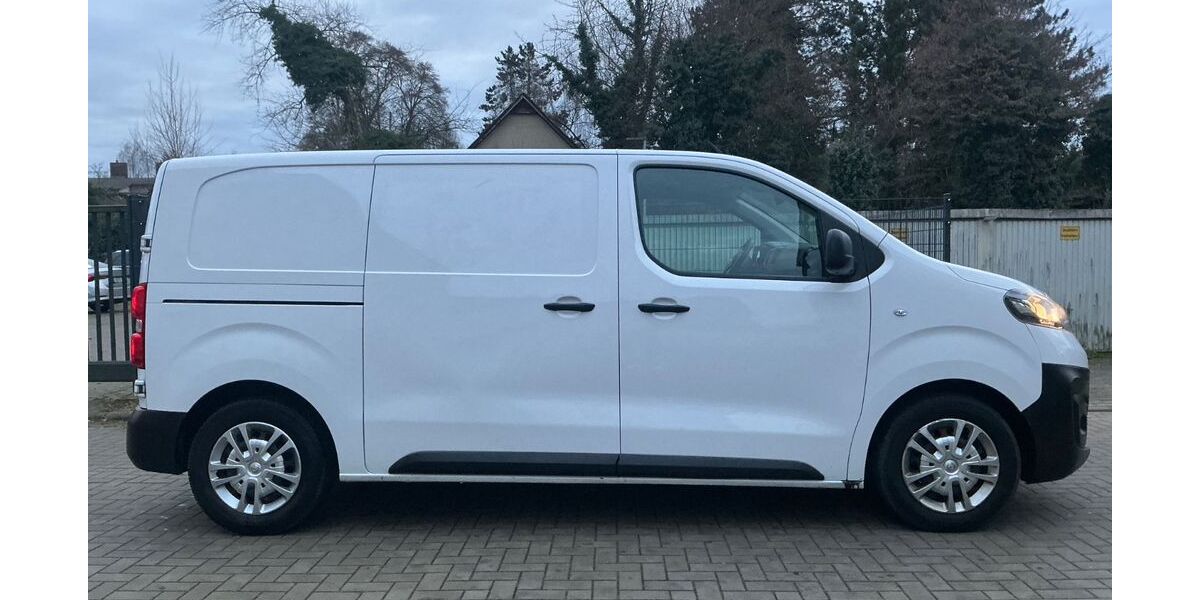 Opel Vivaro 107.480 km 15.900 &euro; Hankensbüttel 29386
