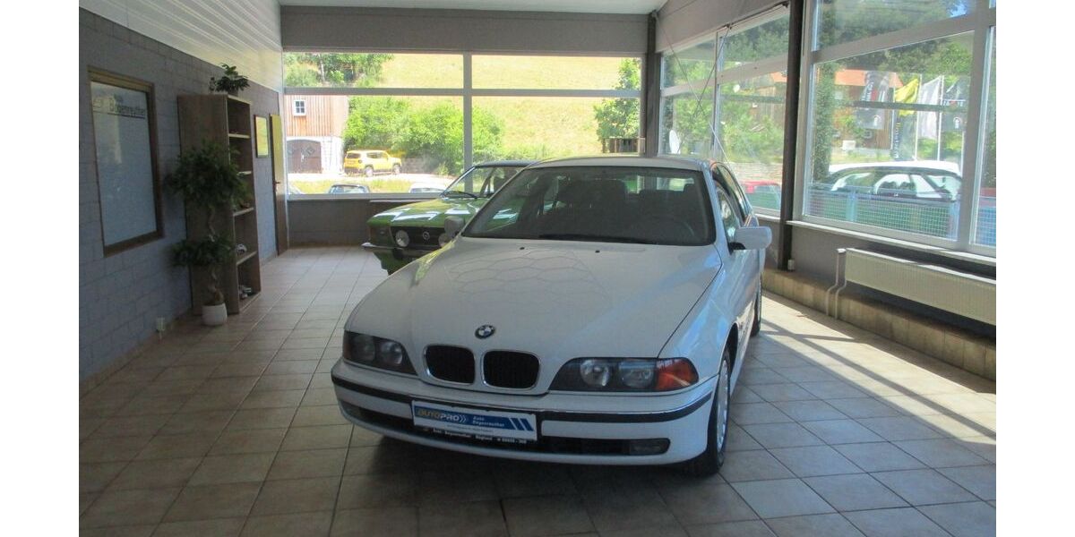 BMW 523 151.000 km 8.750 &euro; Rügland 91622