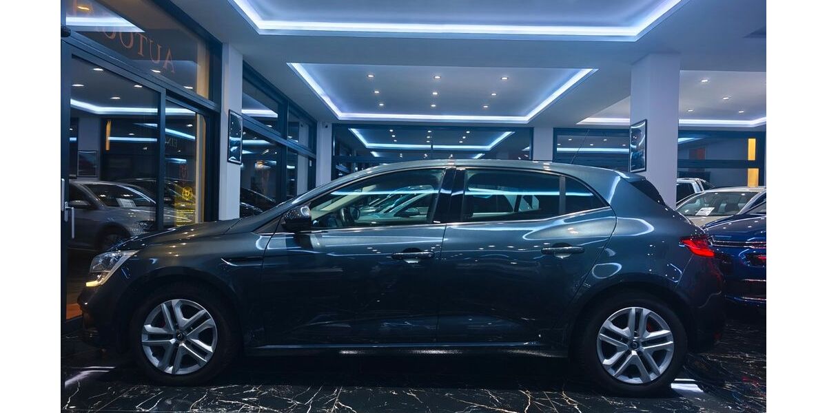 Renault Megane 132.519 km 8.450 &euro; Denkingen 78588