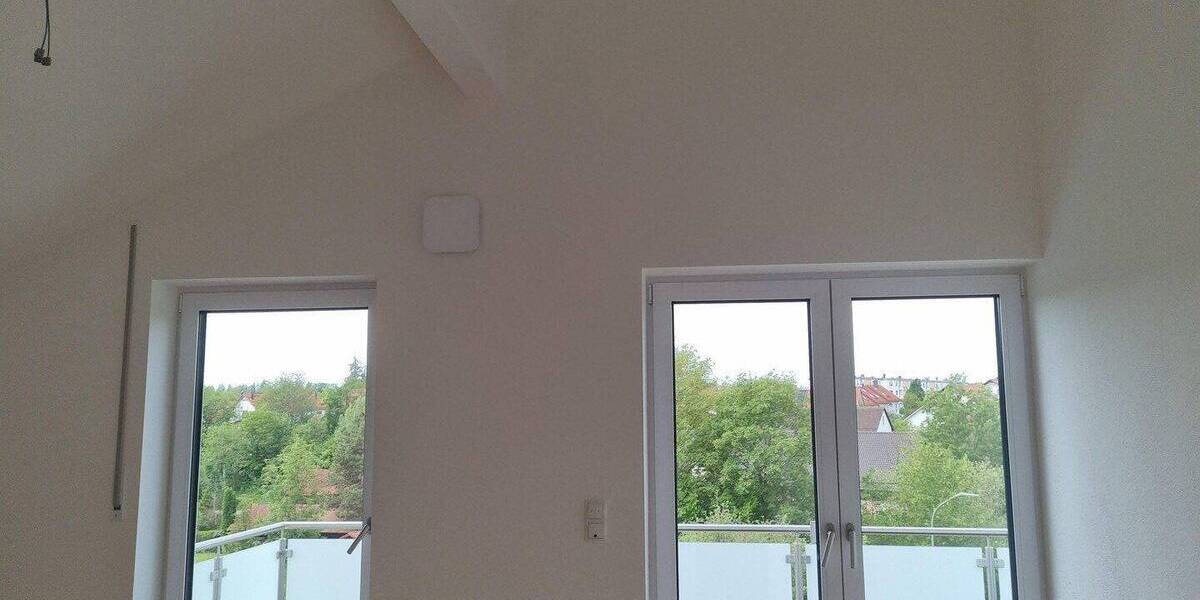 Etagenwohnung Grafing - 3 Zimmer, 96 m&sup2;, 1.780&euro; | Angebot:26791198