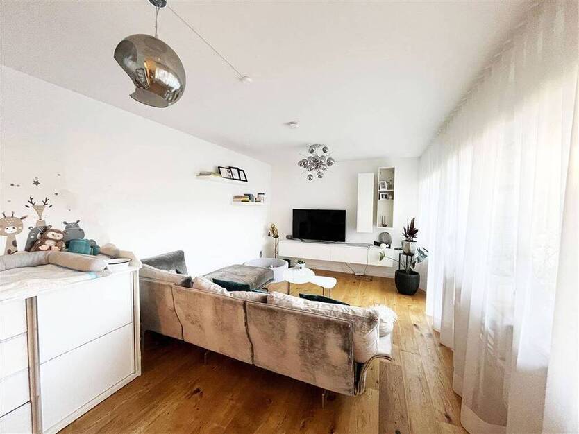 Hochwertig modernisierte GartenWohnung mit Terrasse & TG-Stellplatz