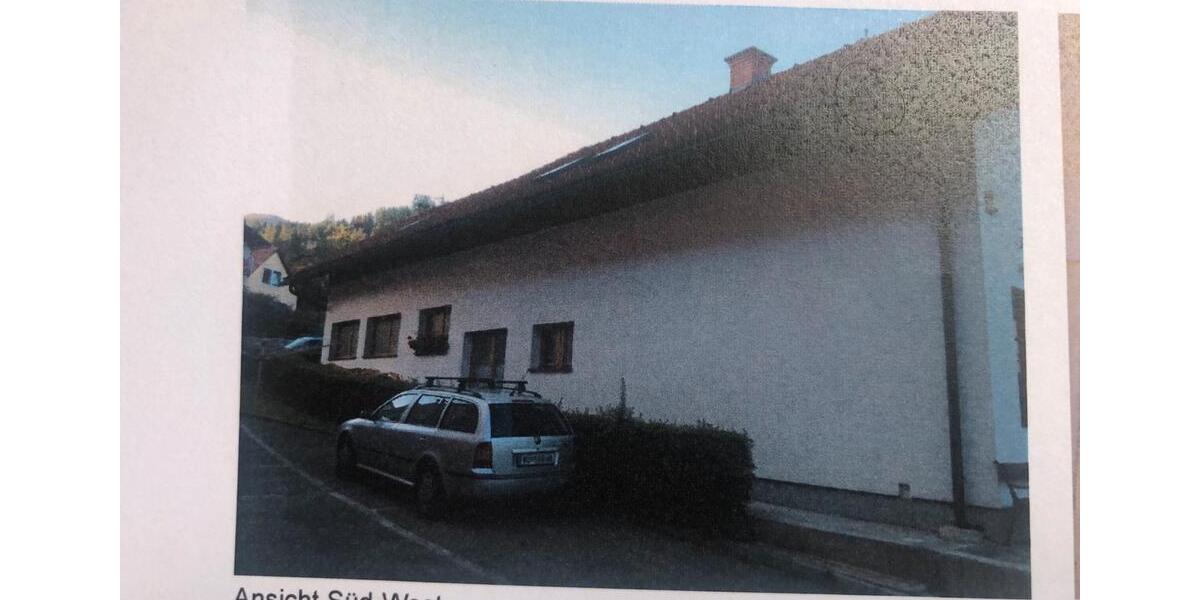 Einfamilienhaus Burghausen - 3 Zimmer, 300 m&sup2;, 285.000&euro; | Angebot:26301176