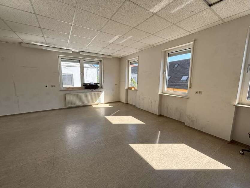 Büro in Crailsheim 2.370 € 237.56 m²