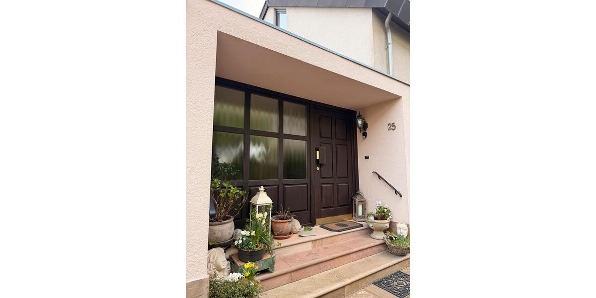 Mehrfamilienhaus, Wohnhaus Zweibrücken - 6 Zimmer, 263 m&sup2;, 420.000&euro; | Angebot:27232954