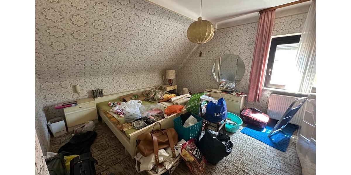 Einfamilienhaus Wadgassen - 7 Zimmer, 141 m&sup2;, 220.000&euro; | Angebot:26951364