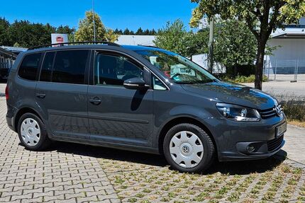 VW Touran 240.000 km 7.600 € Kraiburg 84559