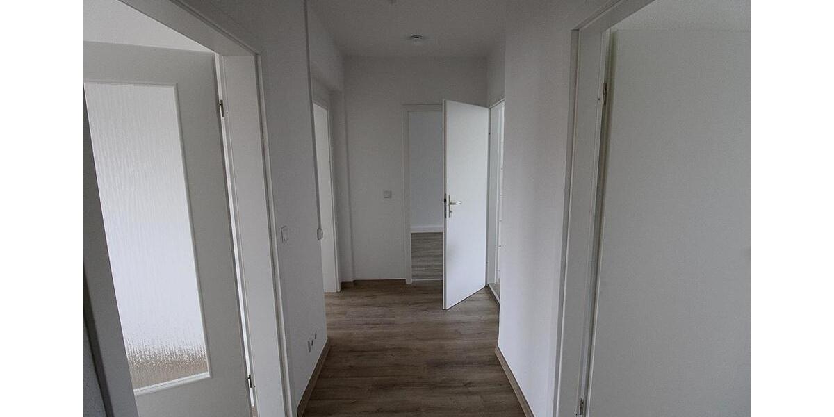 Etagenwohnung Sangerhausen - 3 Zimmer, 61 m&sup2;, 354&euro; | Angebot:26167921