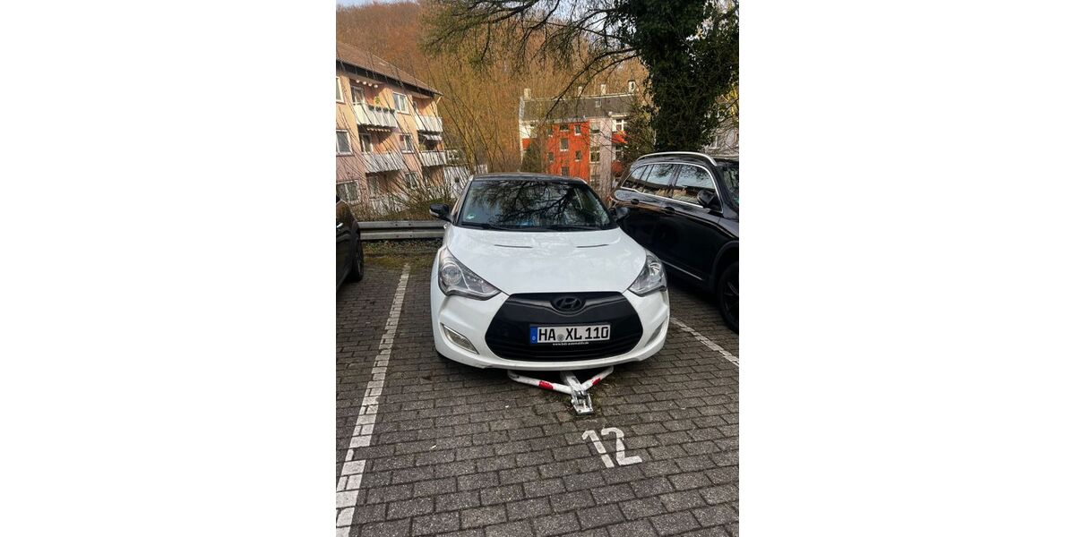 Hyundai Veloster 126.000 km 4.000 &euro; Hagen 58089