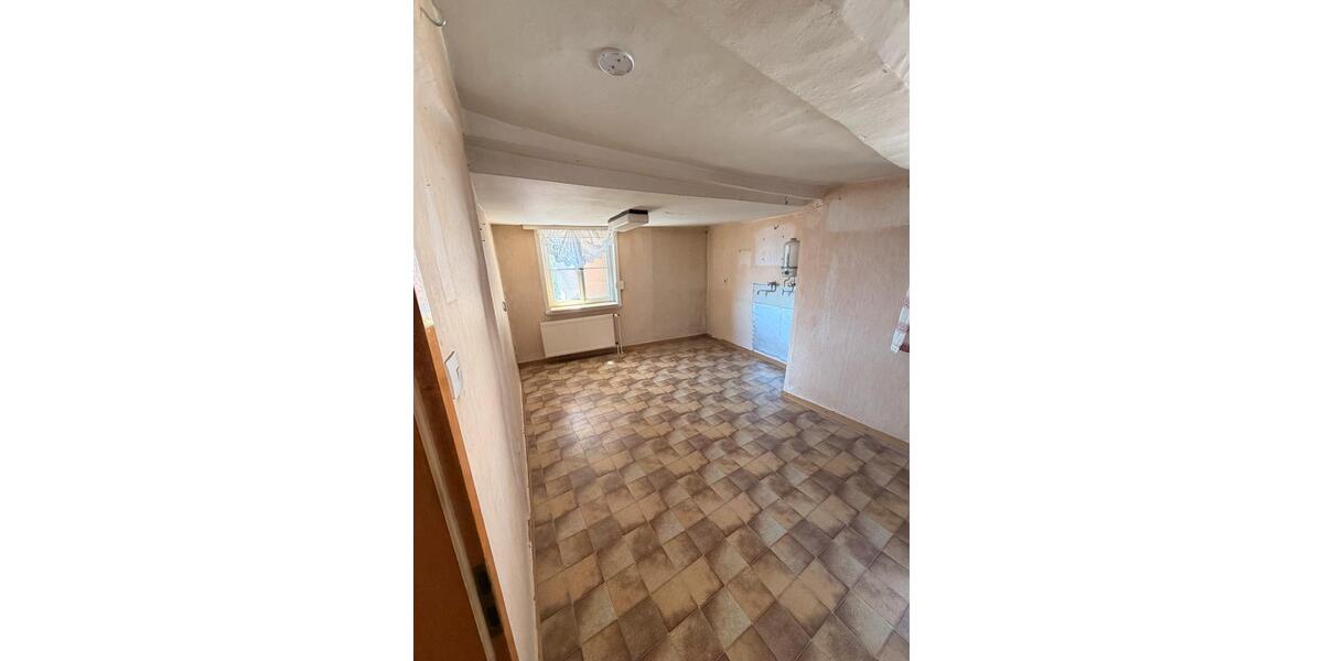 Einfamilienhaus Rotenburg an der Fulda - 6 Zimmer, 137 m&sup2;, 69.450&euro; | Angebot:26964017