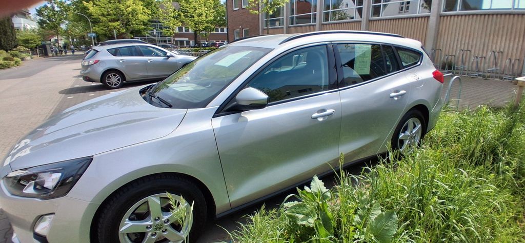 Ford Focus 64.000 km 10.950 &euro; Rheda-Wiedenbrück 33378