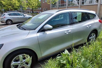 Ford Focus 64.000 km 12.700 &euro; Rheda-Wiedenbrück 33378