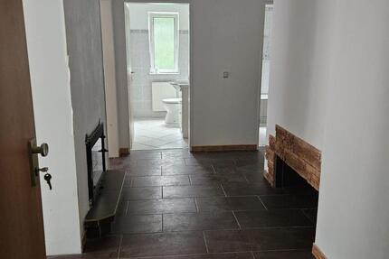 3-Zimmer-Wohnung (1. OG) mit Kamin, Garten - Holenbrunn 3 zimmer