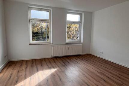 Schöne 4-Raum-Wohnung mit Einbauküche in Weißenfels 4 zimmer