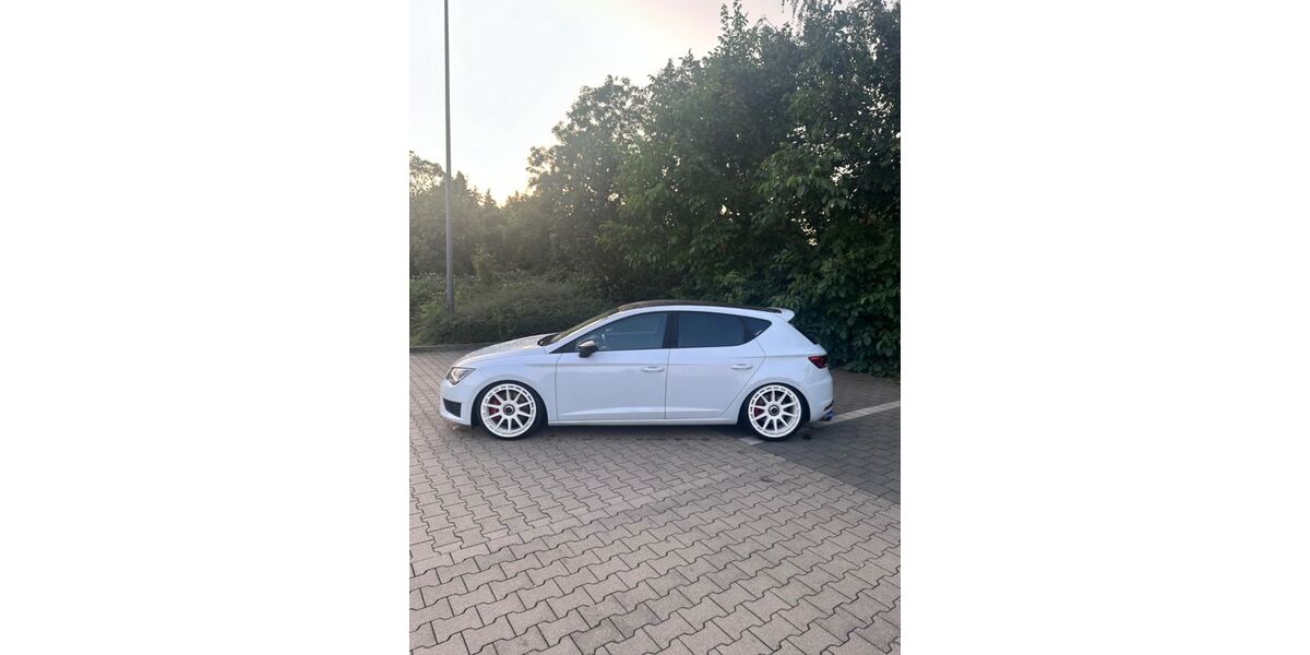 Seat Leon 100.090 km 14.000 &euro; Taucha 04425