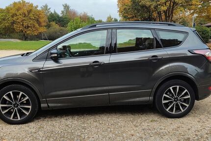 Ford Kuga 60.000 km 15.700 &euro; Albershausen 73095