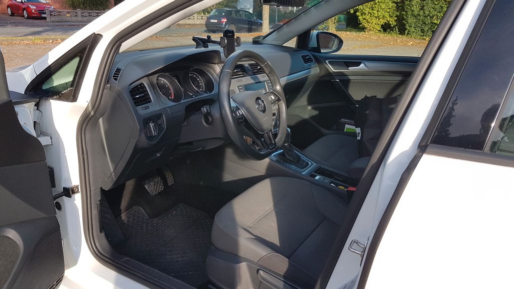 VW Golf 145.000 km 8.850 &euro; Westerstede 26655