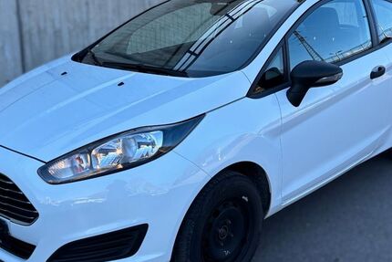 Ford Fiesta 151.000 km 2.300 &euro; Essingen­­­ 73457