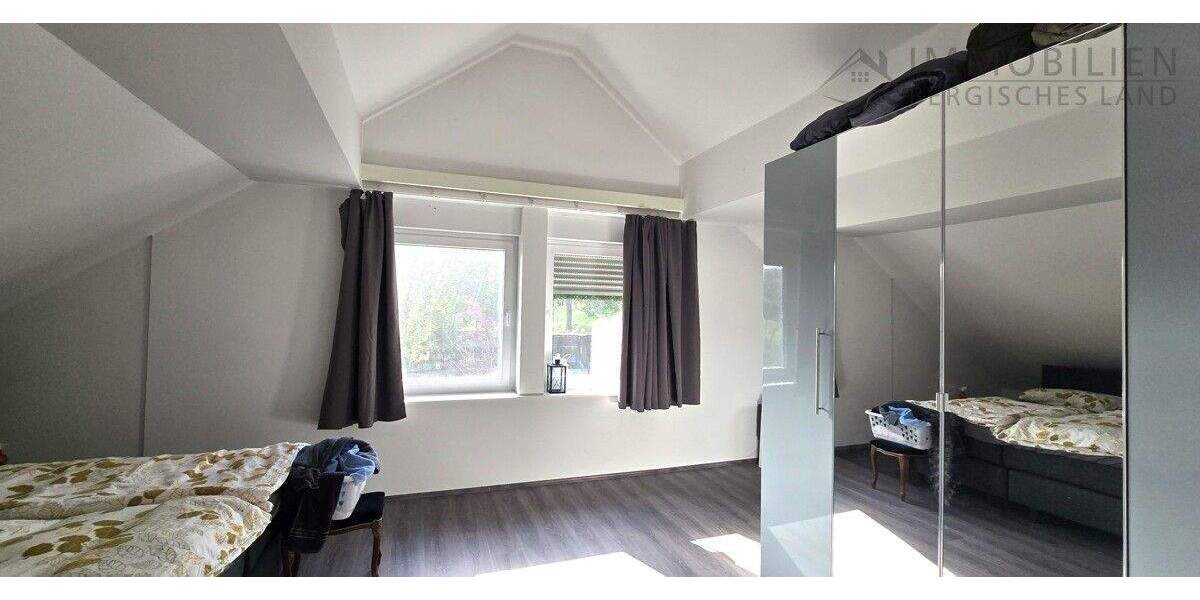 Einfamilienhaus Hückeswagen Kobeshofen - 6 Zimmer, 220 m&sup2;, 569.000&euro; | Angebot:23241797