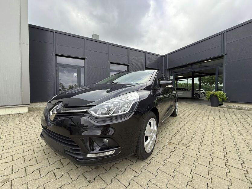 Renault Clio 71.487 km 9.990 € Emsdetten 48282