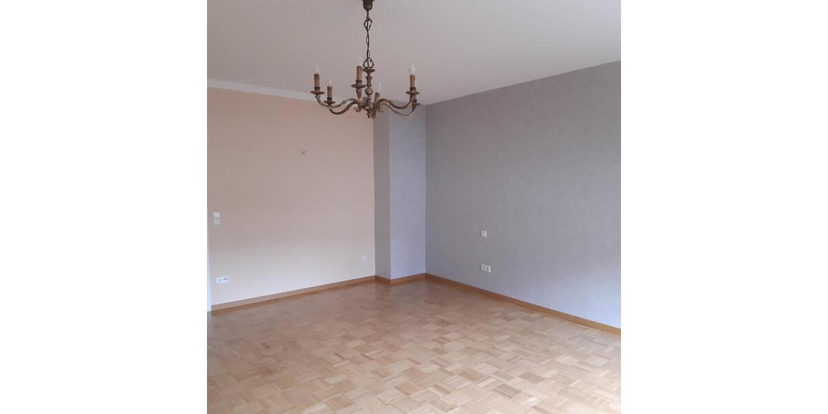 Etagenwohnung Schöllkrippen - 2 Zimmer, 106 m&sup2;, 800&euro; | Angebot:26665928