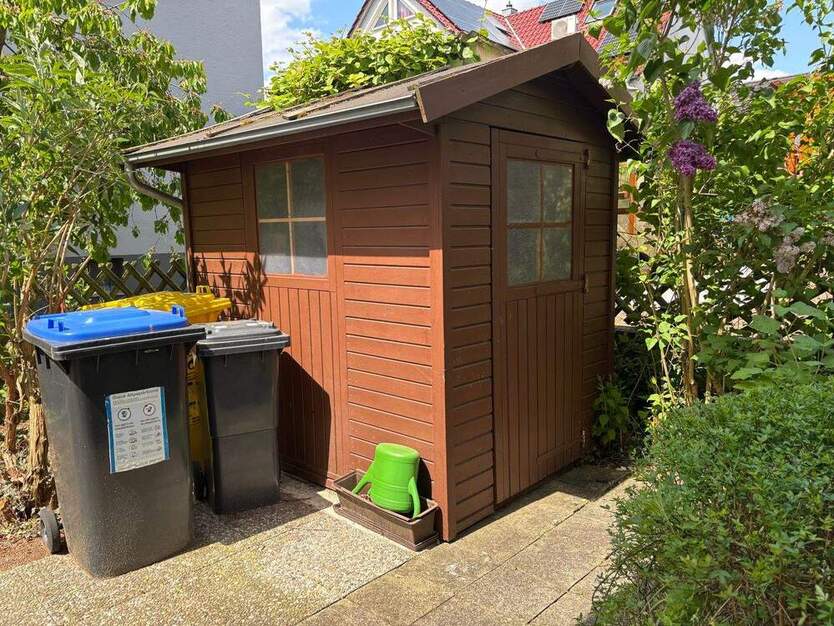 Freistehendes EFH mit großem Garten in Waiblingen zu verkaufen. 5 zimmer