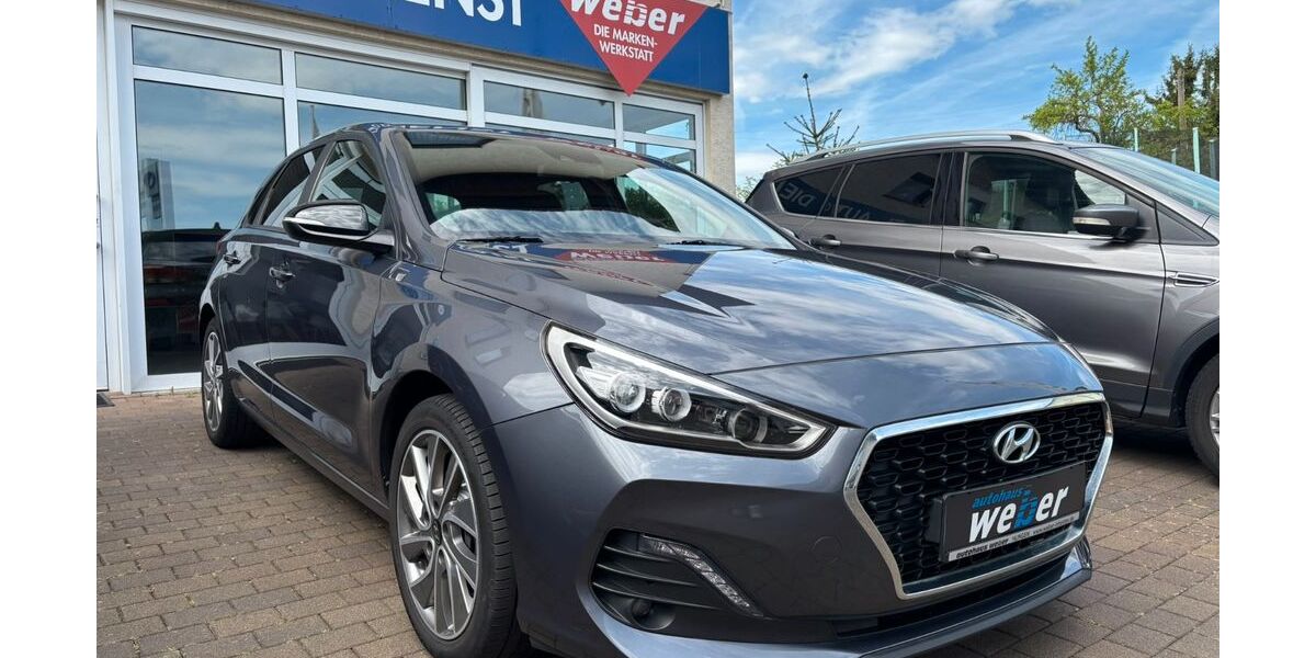 Hyundai i30 98.043 km 11.970 &euro; Hungen 35410