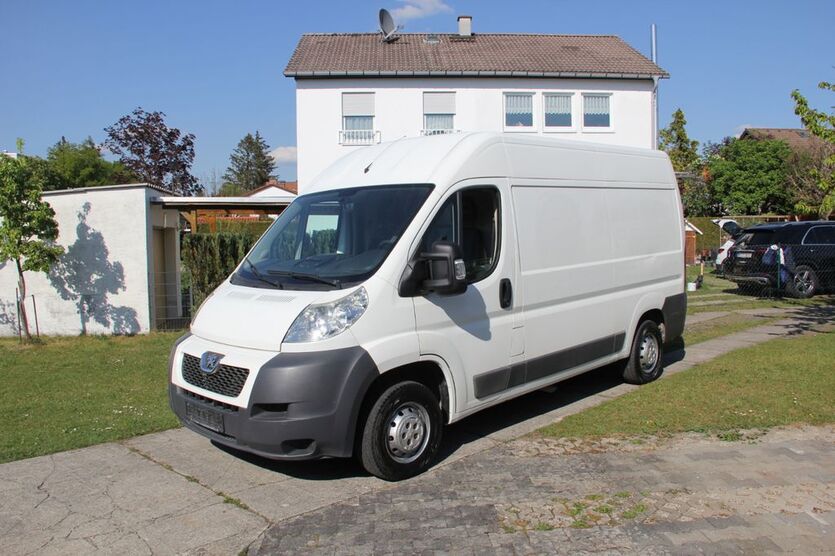 Peugeot Boxer 121.341 km 9.999 € Gilching bei München 82205