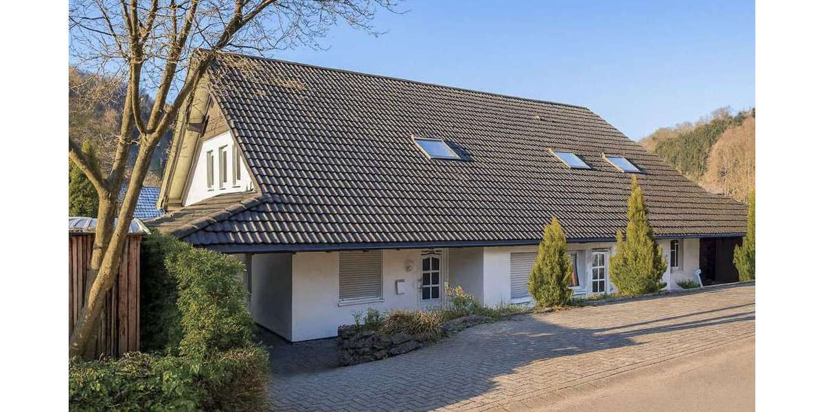 Einfamilienhaus Schmallenberg - 6 Zimmer, 159 m&sup2;, 299.000&euro; | Angebot:26143751