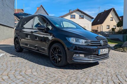 VW Touran 148.000 km 13.700 &euro; Hirzenhain 63697