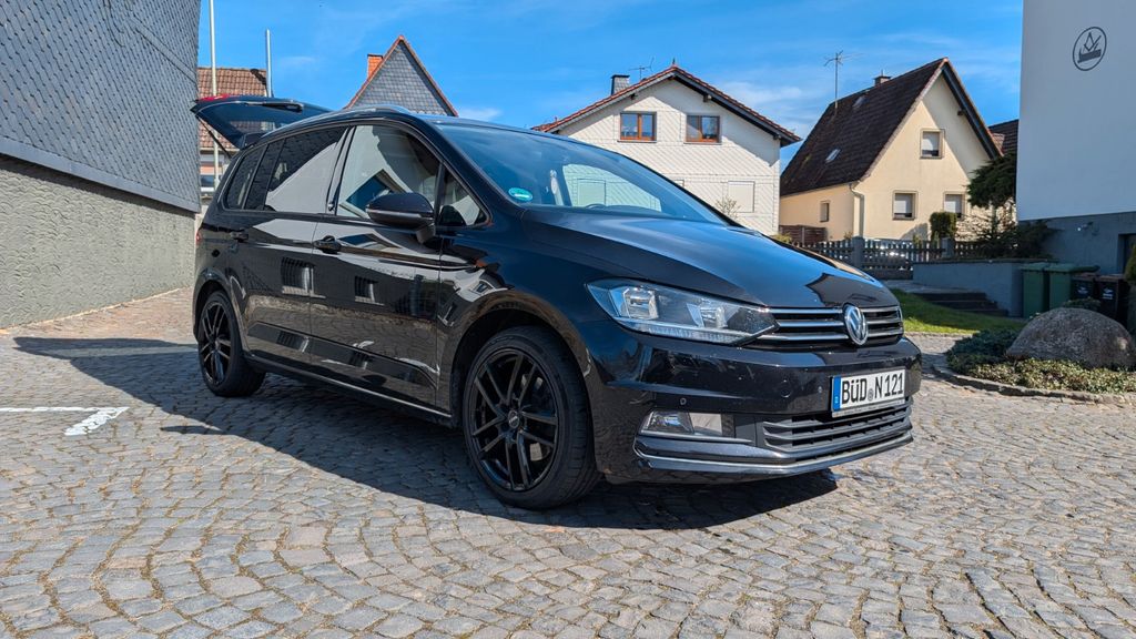 VW Touran 148.000 km 13.700 &euro; Hirzenhain 63697