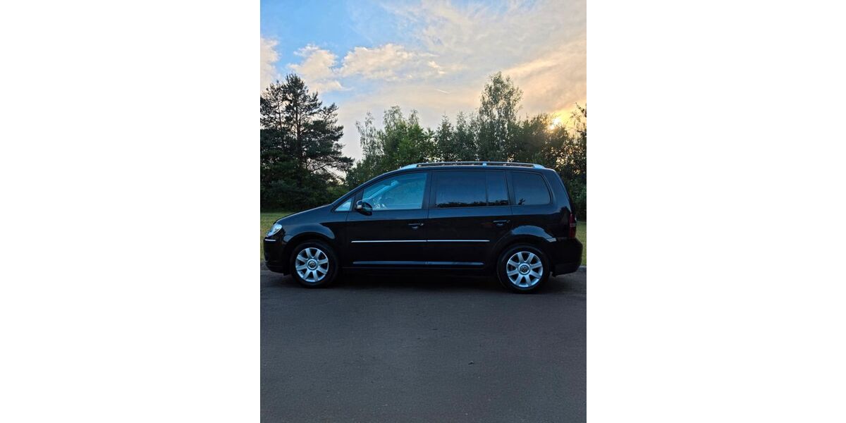 VW Touran 304.000 km 5.800 &euro; Passau 94034