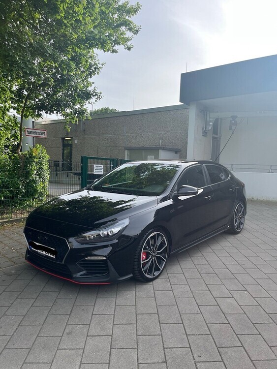 Hyundai i30 103.000 km 21.000 € Hamburg 20038