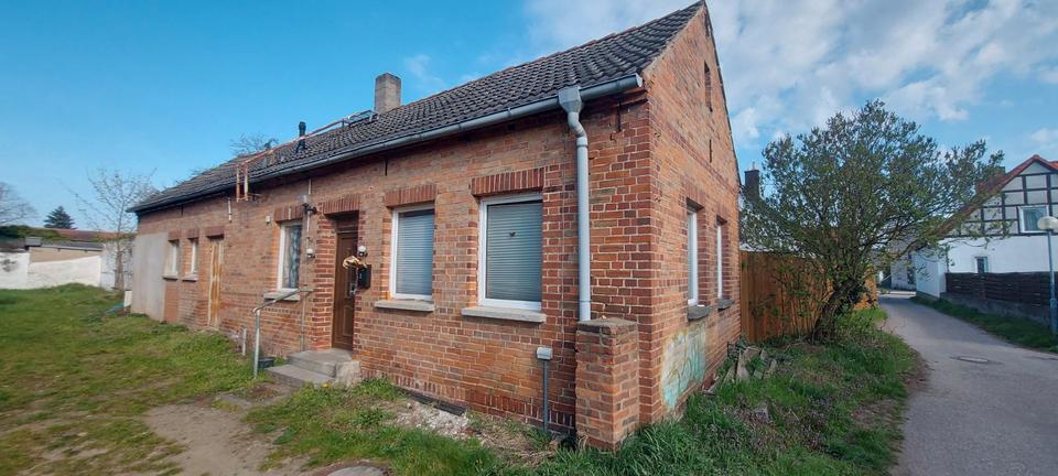 Bungalow Wolmirstedt - 2 Zimmer, 90 m&sup2;, 400&euro; | Angebot:26550629