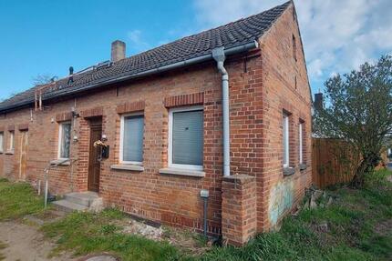 Haus Wolmirstedt - 2 Zimmer, 90 m&sup2;, 400&euro; | Angebot:26550629