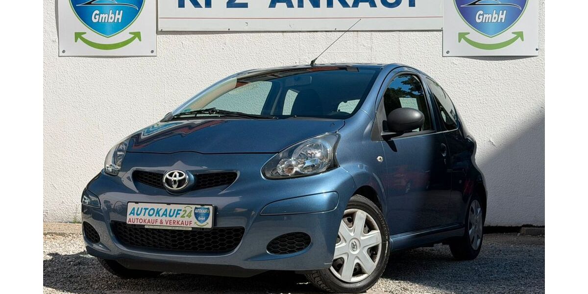 Toyota Aygo (X) 118.000 km 2.990 &euro; München 80807