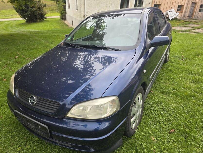 Opel Astra 249.000 km 800 € Bad Griesbach 94086