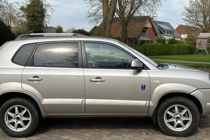 Hyundai TUCSON 164.000 km 3.150 &euro; Gehrde 49596