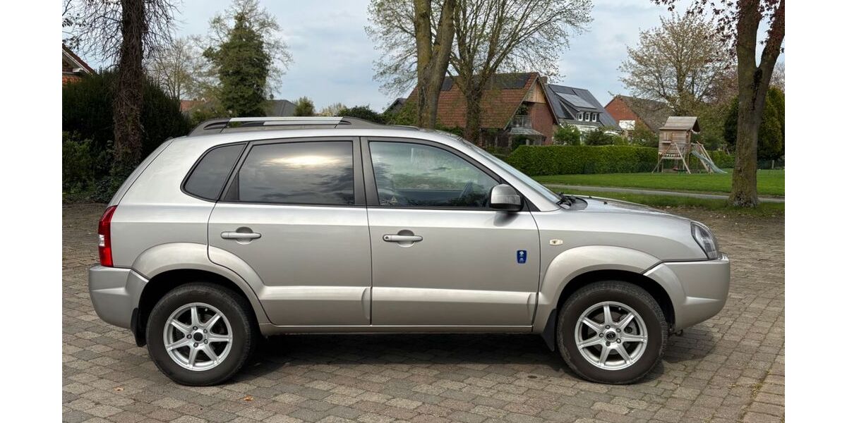 Hyundai TUCSON 164.000 km 3.150 &euro; Gehrde 49596