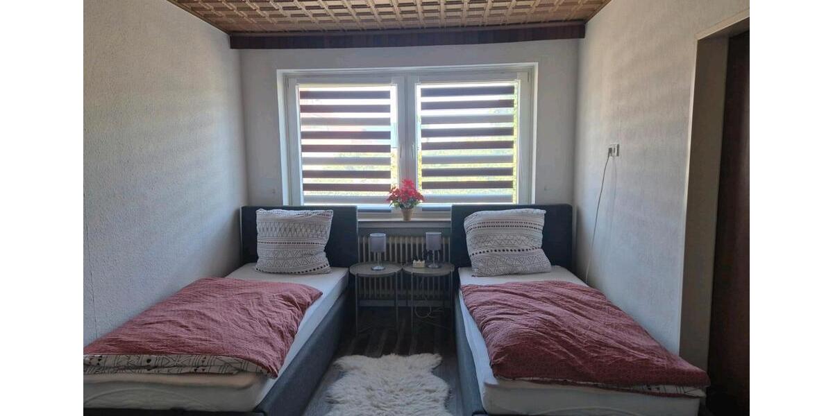 Bungalow Oldenburg Drielaker-Moor - 4 Zimmer, 130 m&sup2;, 1.500&euro; | Angebot:26004346