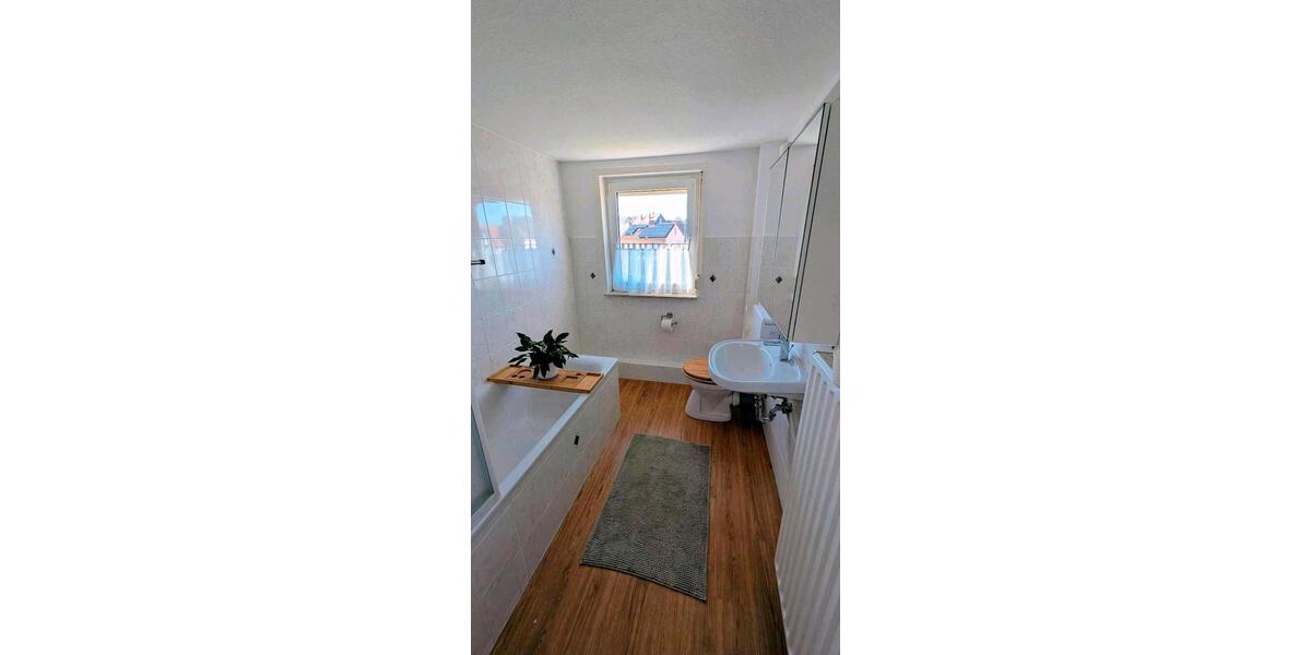 Einfamilienhaus Bad Arolsen - 8 Zimmer, 200 m&sup2;, 295.000&euro; | Angebot:26564167