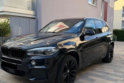 BMW X5 259.000 km 16.900 &euro; Frankfurt am Main 60528