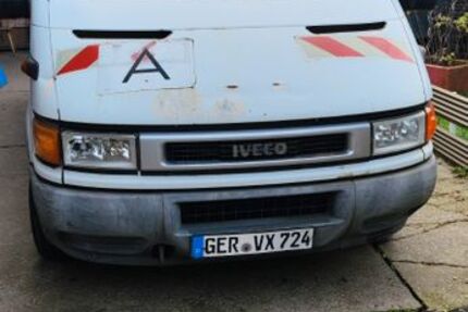 IVECO Andere 285.000 km 3.700 &euro; Erlenbach bei Kandel 76872