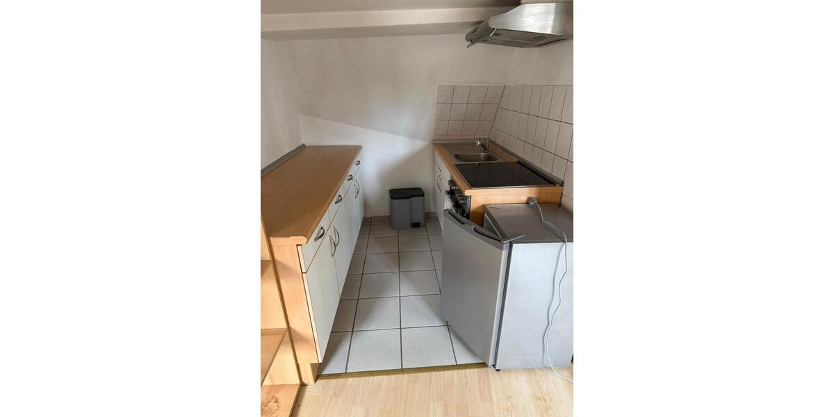 Dachgeschoßwohnung Rottenburg am Neckar - 3.5 Zimmer, 75 m&sup2;, 185.000&euro; | Angebot:26804440