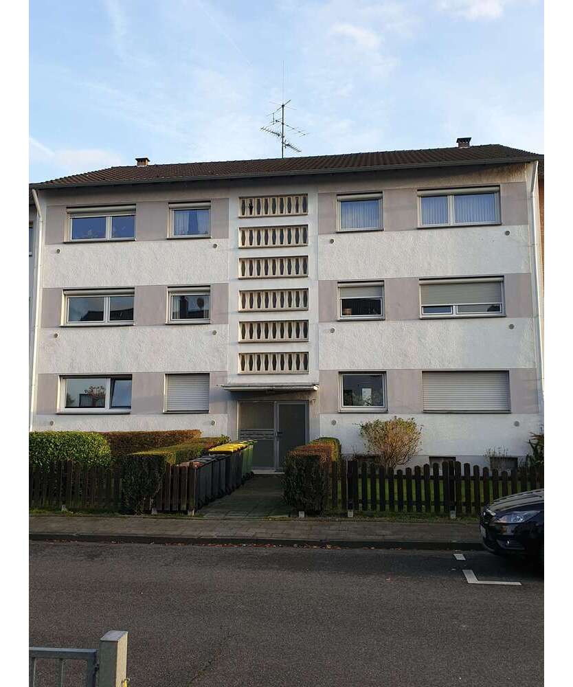 Wohnung zum Kaufen in Troisdorf 75.000 € 54.14 m²