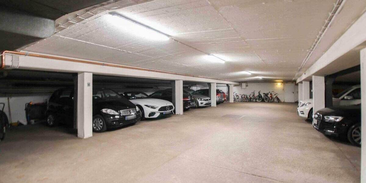 Bezugsfrei: Gepflegtes 3,5-Zi.-Reihenmittelhaus mit Tiefgarage und Garten in Nikolassee! 3 zimmer