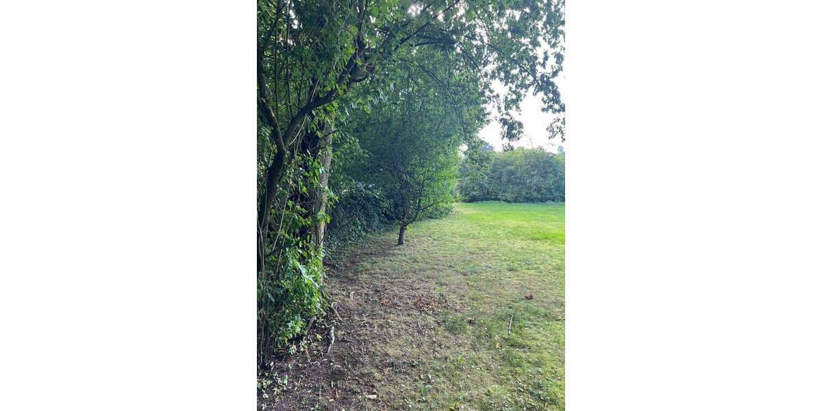 Wohnhaus mit Praxisräumen und Einliegerwohnung 9 zimmer