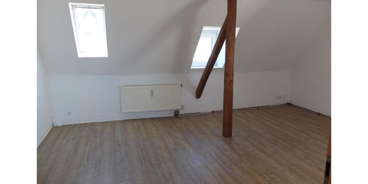 Dachgeschoßwohnung Solingen Wald - 2 Zimmer, 47 m&sup2;, 520&euro; | Angebot:26368670