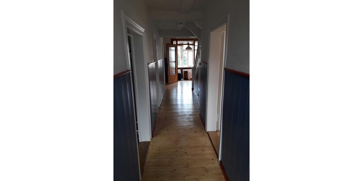 Einfamilienhaus Staufenberg - 9 Zimmer, 209 m&sup2;, 1.350&euro; | Angebot:26335852